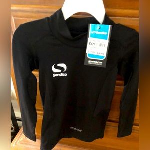 Youth- compression shirt, long sleeve, 3-4 yrs,black, NWT- Sondico